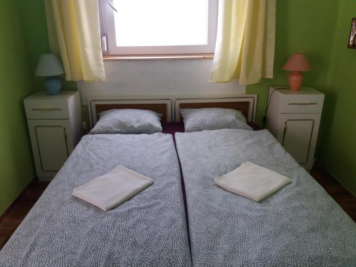 Badacsonyi Lugas Apartmanok Badacsonytomaj Esterno foto
