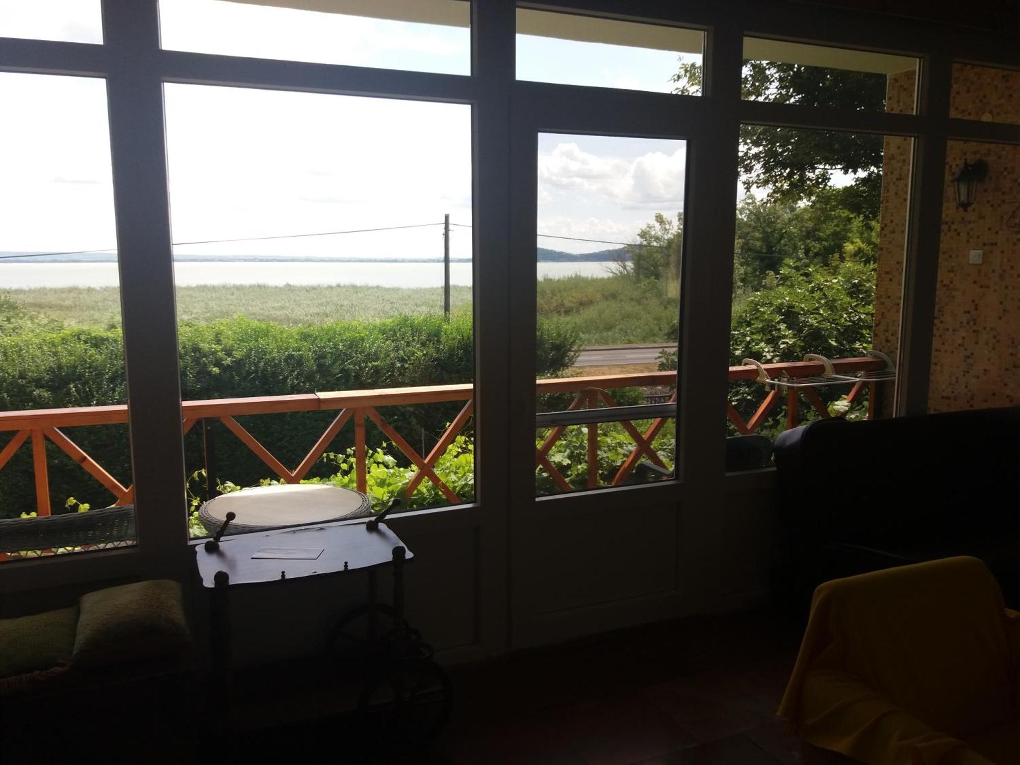 Badacsonyi Lugas Apartmanok Badacsonytomaj Esterno foto